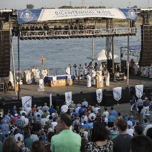 Mass under the Gateway Arch